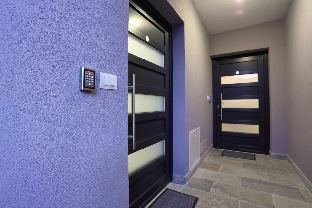 Apartments Bonvenon2Πούλα Εξωτερικό φωτογραφία
